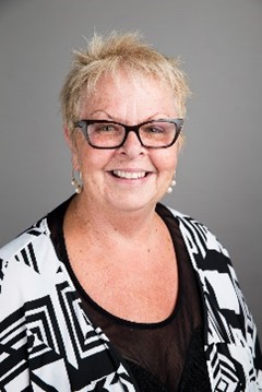 A photo of Gail Smyth.